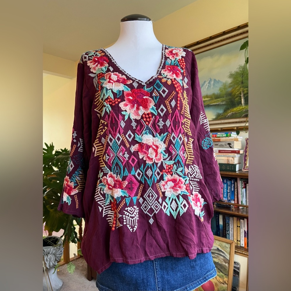 JOHNNY WAS 🦋 Burgundy Blouse Tunic Floral Embroidery, V-neck, soft light lovely